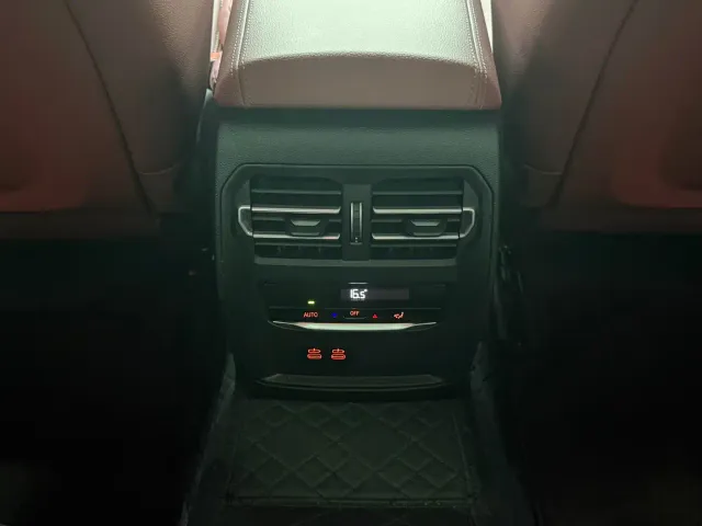 BMW 3 Series — Фото автомобиля 17