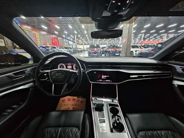 Audi A6L — Фото автомобиля 9