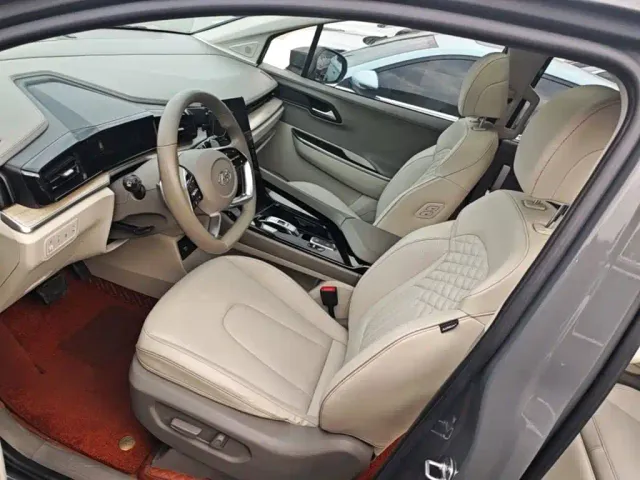 Hyundai Custo — Фото автомобиля 14