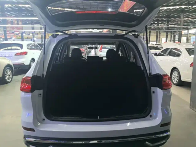 Haval M6 — Фото автомобиля 18