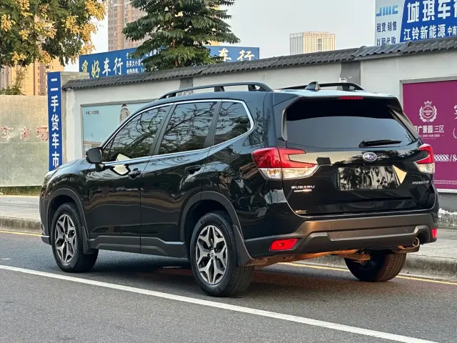 Subaru Forester — Фото автомобиля 9
