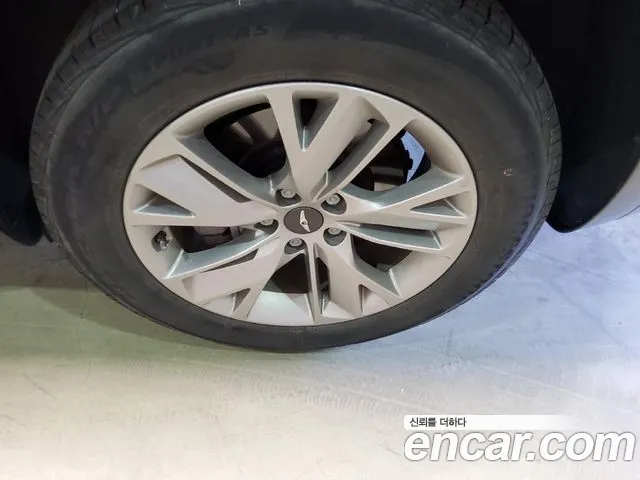 Genesis GV70 — Фото автомобиля 20