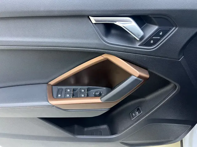 Audi Q3 — Фото автомобиля 8