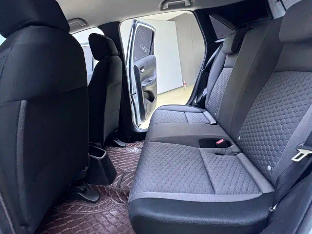 Honda Fit — Фото автомобиля 12