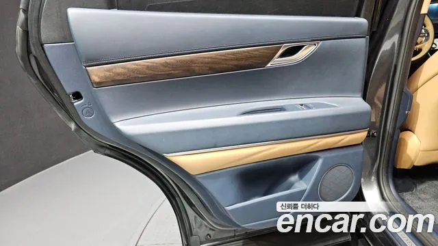 Genesis GV80 — Фото автомобиля 14