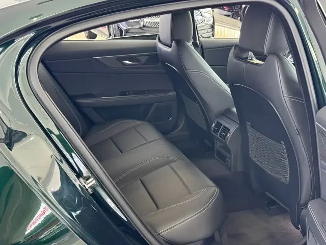 Jaguar XEL — Фото автомобиля 17