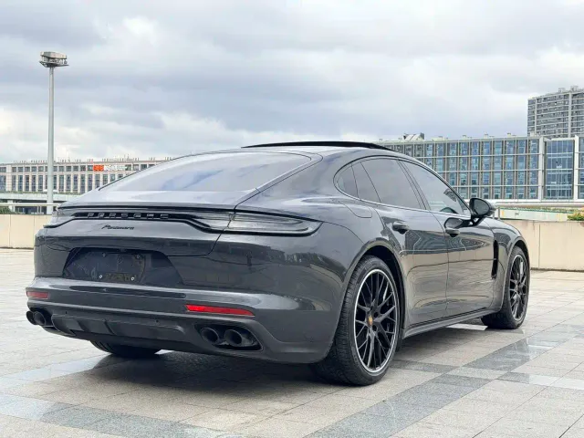 Porsche Panamera — Фото автомобиля 7