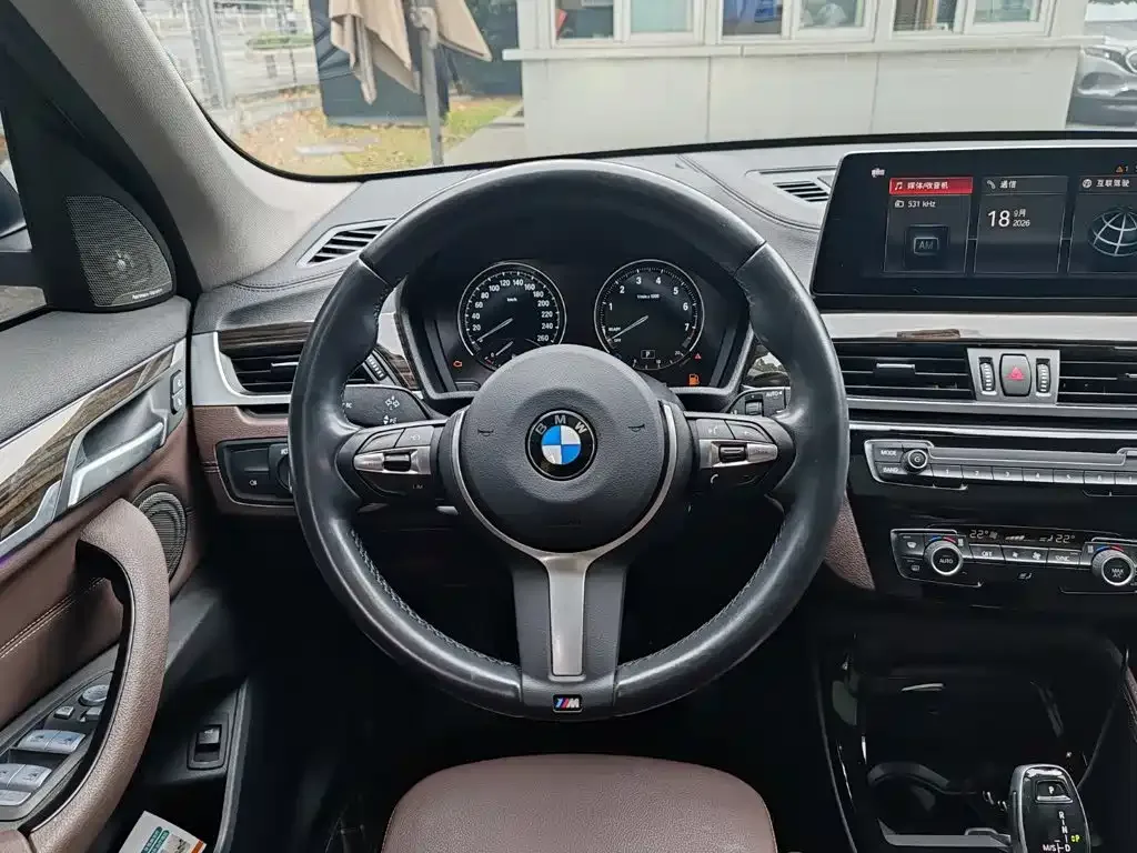 BMW BMW X1 2022 Facelift xDrive25Li Premium Edition — Фото автомобиля 13