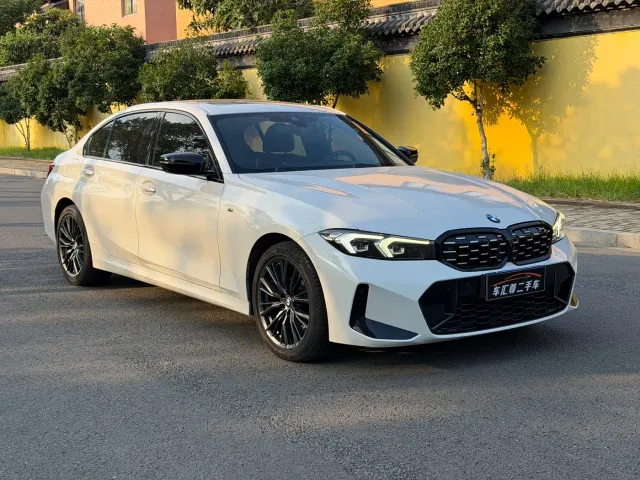 BMW 3 Series — Фото автомобиля 3