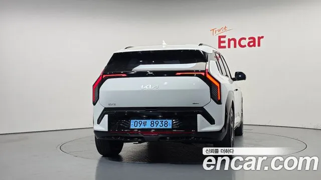 Kia EV3 — Фото автомобиля 4