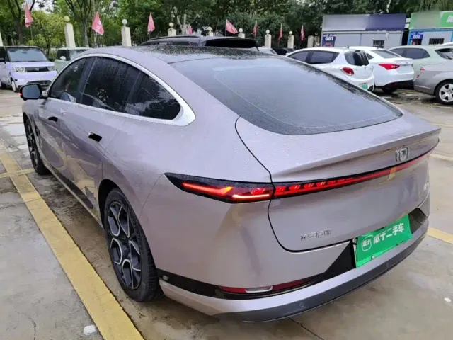 Changan Qiyuan A07 — Фото автомобиля 4