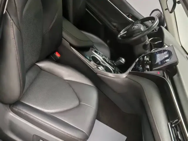 Toyota Camry — Фото автомобиля 12