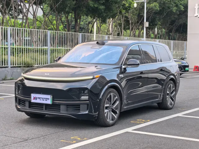 Фотография автомобиля — Li Auto L9