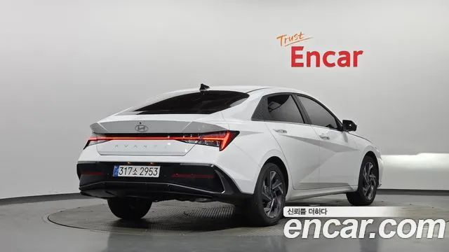 Hyundai AVANTE Новый Avante (CN7) — Фото автомобиля 2