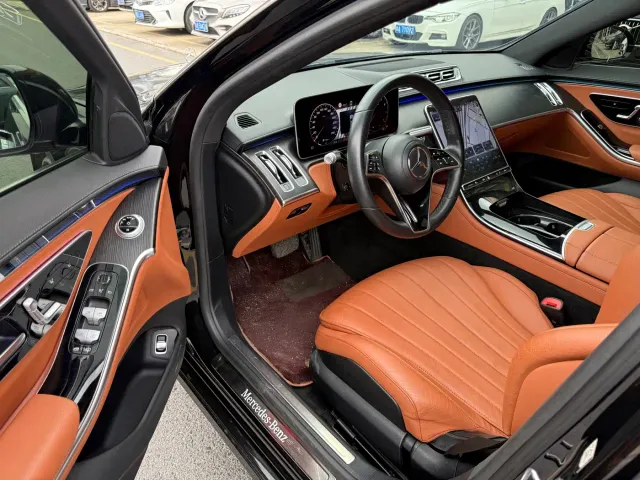 Mercedes-Benz S-Class — Фото автомобиля 4