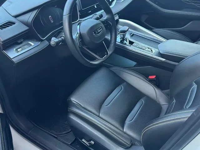 Geely Xingrui — Фото автомобиля 4