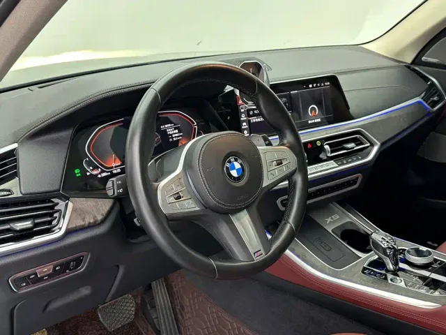 BMW X5 — Фото автомобиля 10
