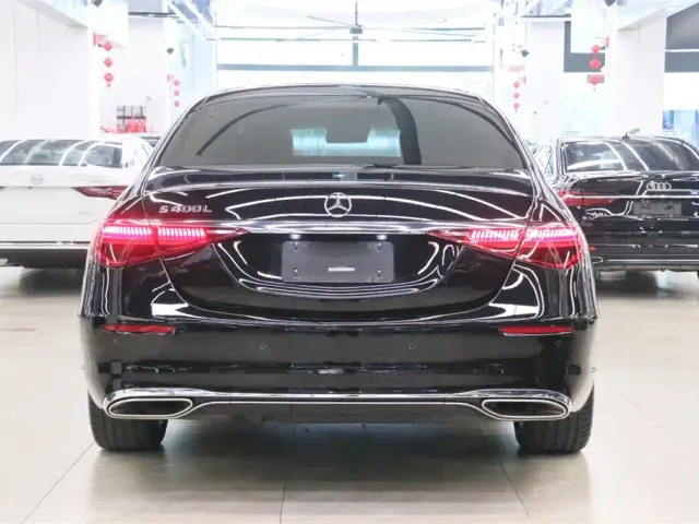 Mercedes-Benz S-Class — Фото автомобиля 4