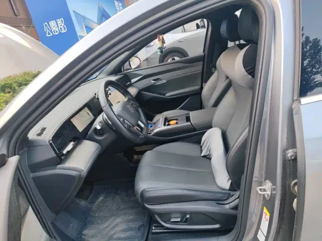 BYD Qin L — Фото автомобиля 11
