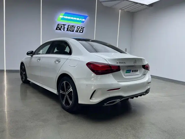 Mercedes-Benz A-Class — Фото автомобиля 3