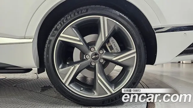 Genesis GV80 — Фото автомобиля 6