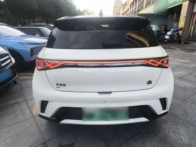 BYD Dolphin — Фото автомобиля 3