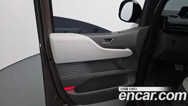 Hyundai Staria — Фото автомобиля 13