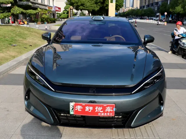 BYD Han L — Фото автомобиля 2