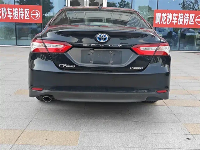 Toyota Camry 2021 Hybrid 2.5HGVP Leading Edition — Фото автомобиля 12