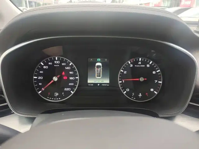 Roewe iMAX8 — Фото автомобиля 11