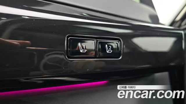 Hyundai Grandeur Grandeur (GN7) 2.5 Бензин 2WD — Фото автомобиля 2