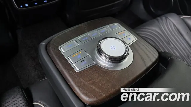 Genesis G80 Бензин 3.5 турбо AWD — Фото автомобиля 18