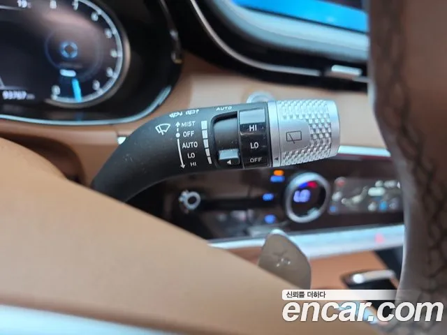 Genesis GV70 — Фото автомобиля 29