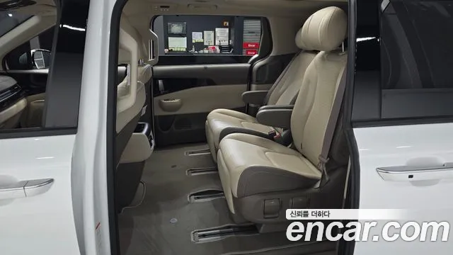 Kia Carnival 4th Gen — Фото автомобиля 16