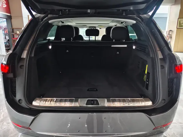 Land Rover Range Rover Sport — Фото автомобиля 22