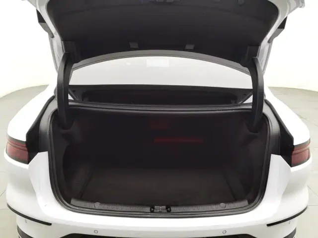 BYD Han 2022 DM-i 121KM Premium Edition — Фото автомобиля 16
