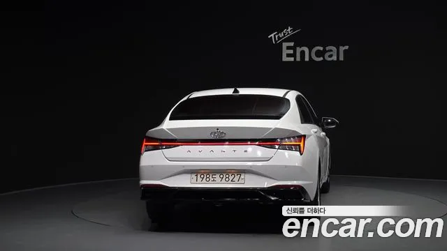 Hyundai AVANTE Avante (CN7) — Фото автомобиля 4
