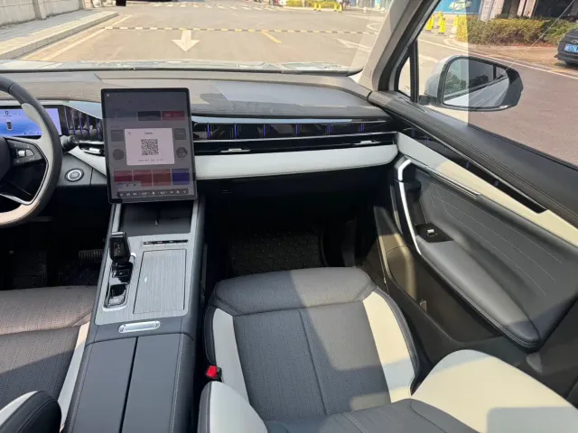 Geely Boyue L — Фото автомобиля 14
