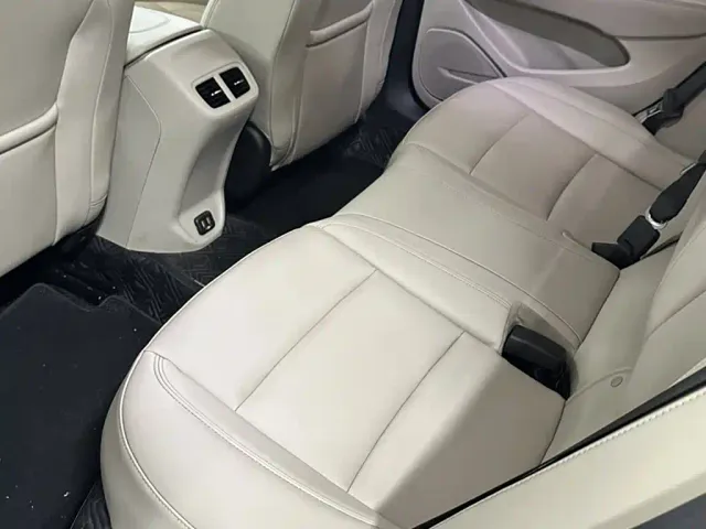 Buick Regal — Фото автомобиля 6