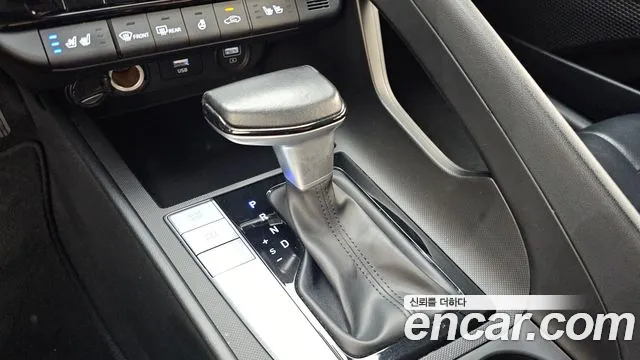Hyundai Avante CN7 — Фото автомобиля 12