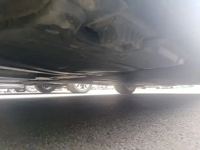 BMW 5 Series — Фото автомобиля 3
