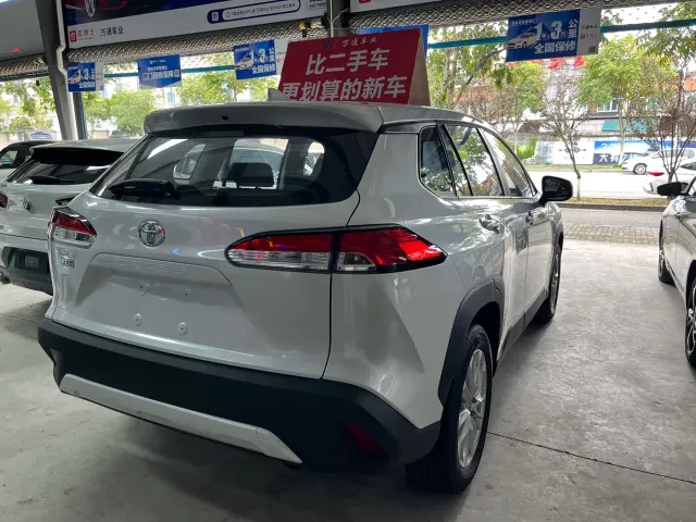 Toyota Corolla Cross — Фото автомобиля 9
