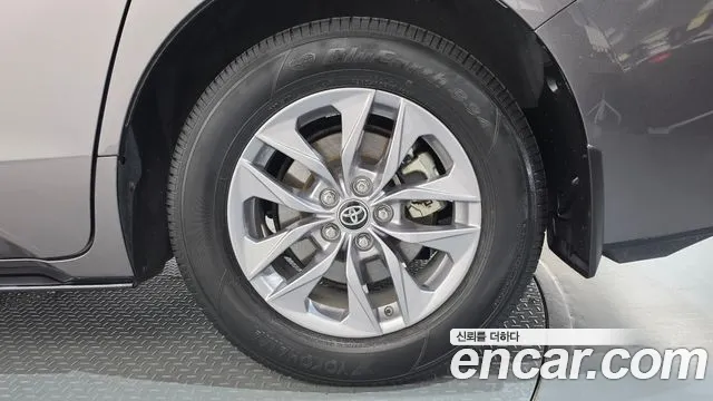 Toyota Sienna 4th Gen — Фото автомобиля 6