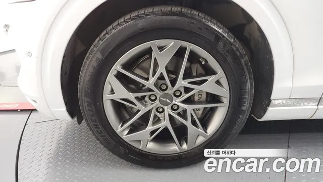 Genesis GV70 2.5T Бензин AWD — Фото автомобиля 5