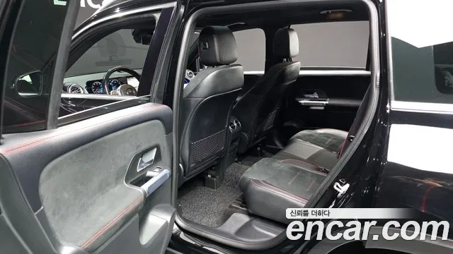 Mercedes-Benz GLB-Class — Фото автомобиля 12