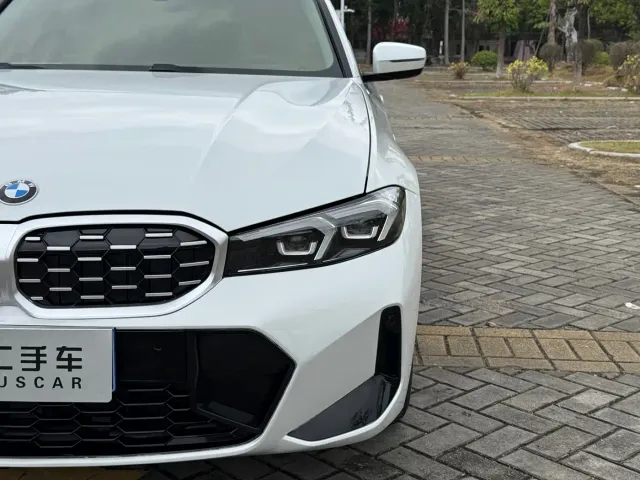 BMW 3 Series — Фото автомобиля 4