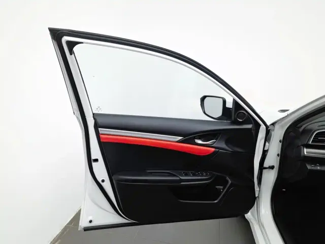 Honda Civic — Фото автомобиля 8