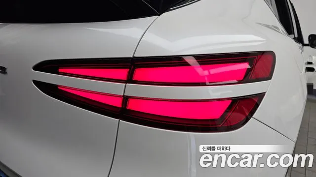 Genesis GV60 — Фото автомобиля 8