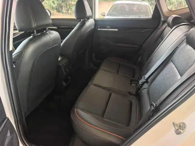 Kia Seltos — Фото автомобиля 9