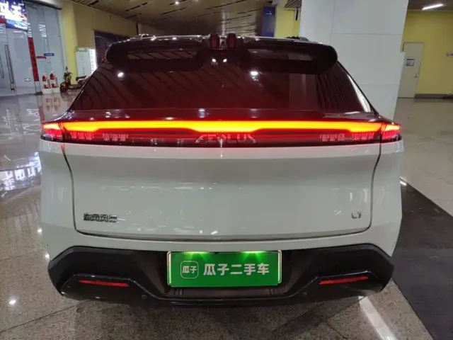 Dongfeng Fengshen L7 — Фото автомобиля 5